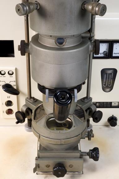 Main component of Siemens ‘Elmiskop 1’ electron microscope