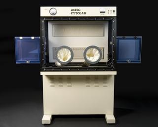 ‘Cytolab’ sterile drug preparation cabinet, England, 1985-1990