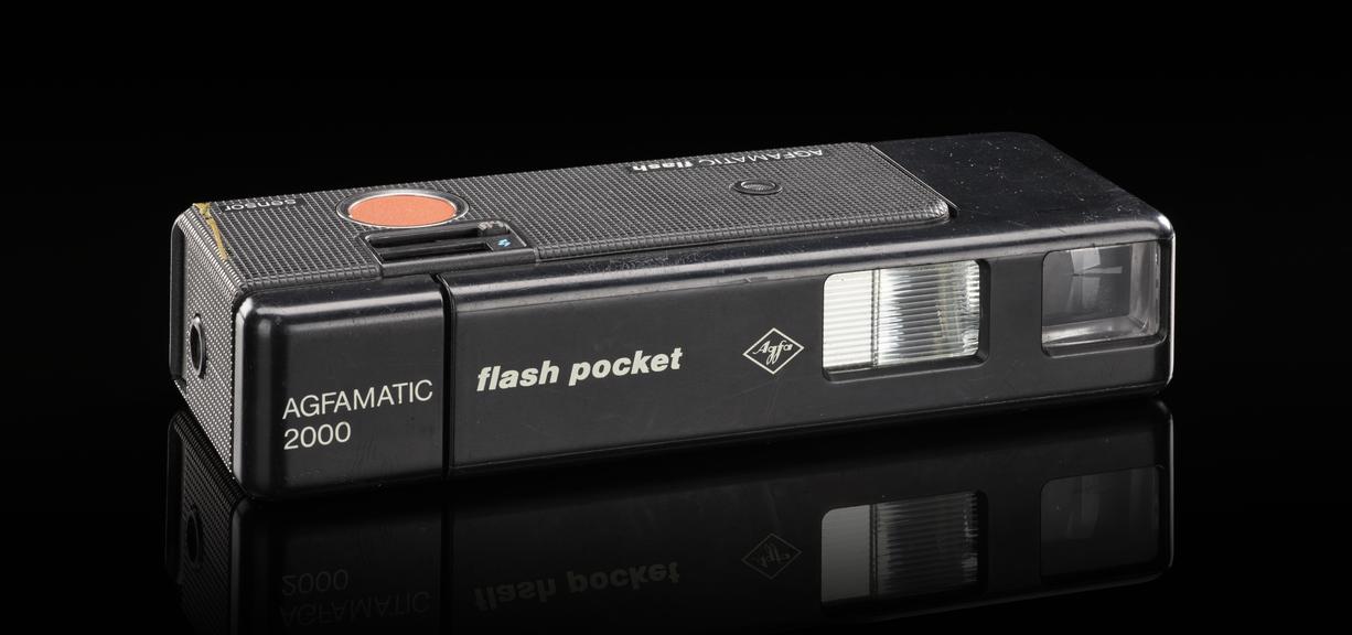 Agfamatic 2000 flash pocket camera