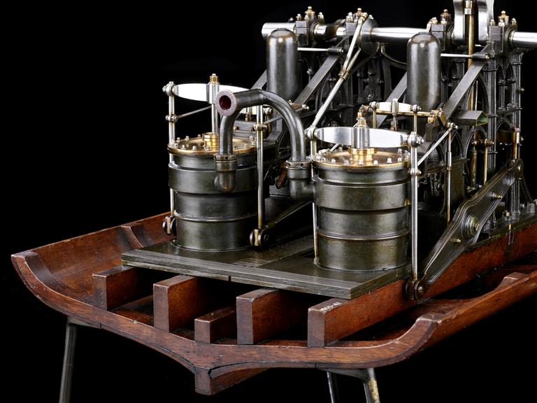 Model of a pair of side-lever engines from the H.M.S. 'Dee', (1832 ...
