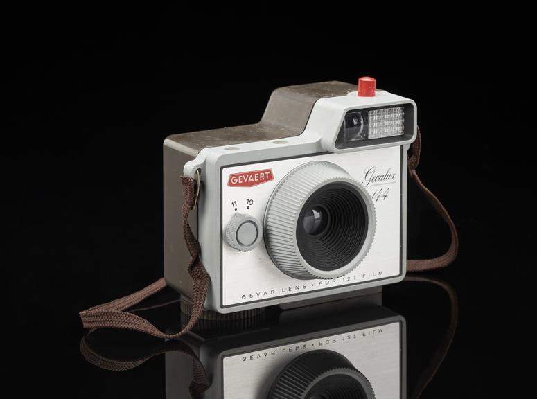 Camera, Gevaert Gevalux 144 | Science Museum Group Collection