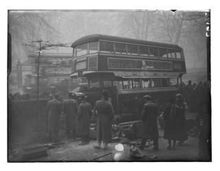 Car and bus smash at Hyde Park Gake Hotel, Kensington
