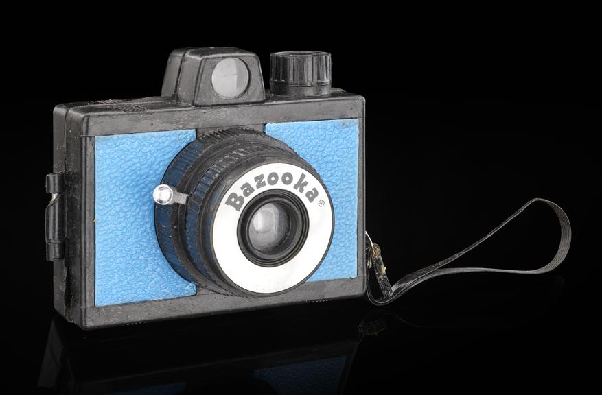 Bazooka toy camera in box, Unknown maker, 1950-1969