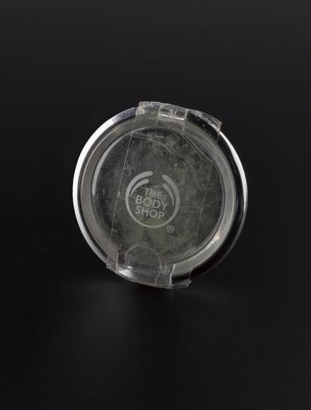 Green eyeshadow makeup, by The Body Shop, British, 2012-2013