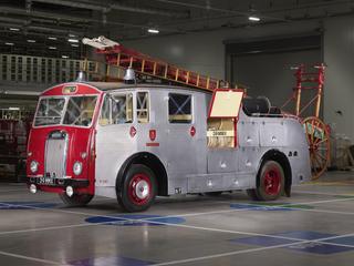 Dennis F 12 Pump Escape Fire Engine