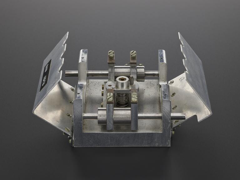 Oscillobar beam balance drill jig