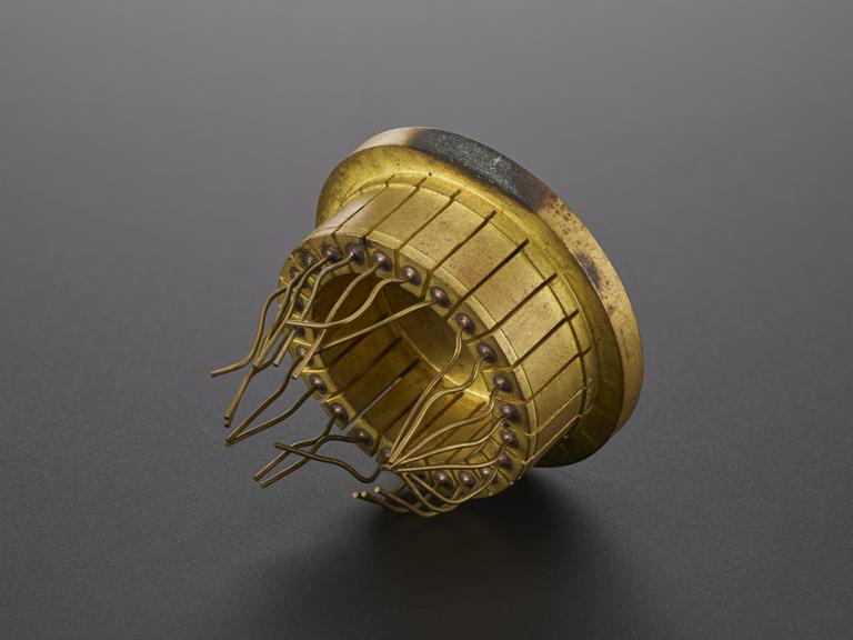 Oscillogyro parts, experimental and prototype stages