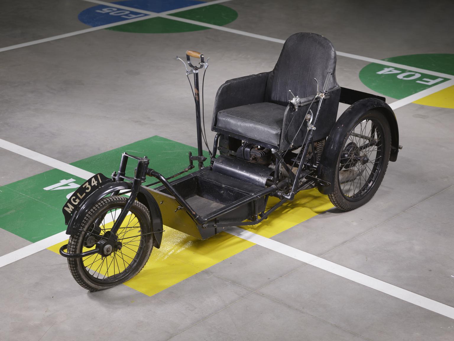 Harding, Model 39, Invalid Carriage | Science Museum Group Collection