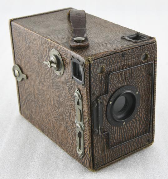 Camera, Ensign 2 1/2 B | Science Museum Group Collection