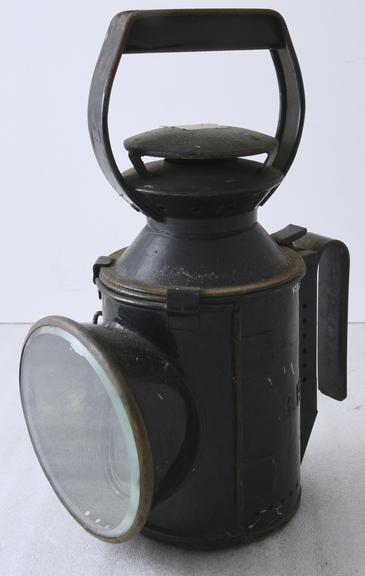 Hand Lamp, Tricoloured BR Standard Handlamp with Reservoir