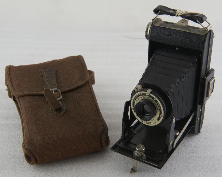Folding Brownie Six-20