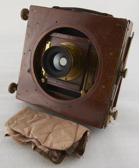 Triple Vecto' folding bellows field or stand camera for negatives 4 3/4 x 6 1/2