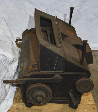 Ending machine, with cover guard and rollers on side