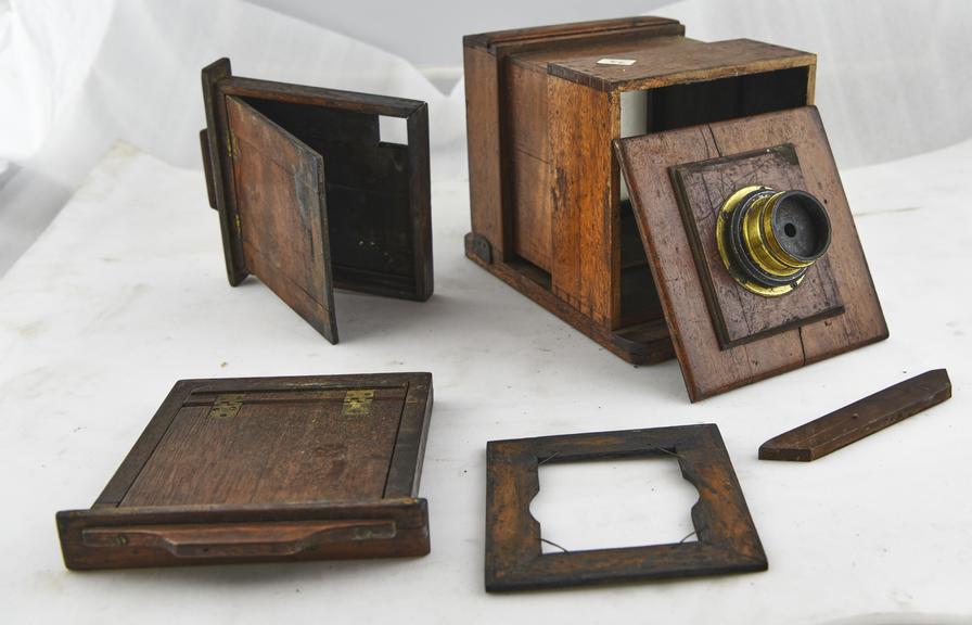 Box camera