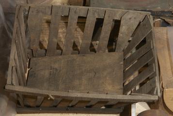 Wooden rectangular basket