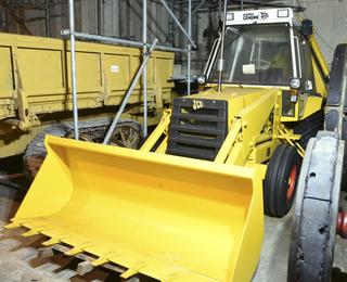 JCB 3CX loader excavator, manufactured 1981