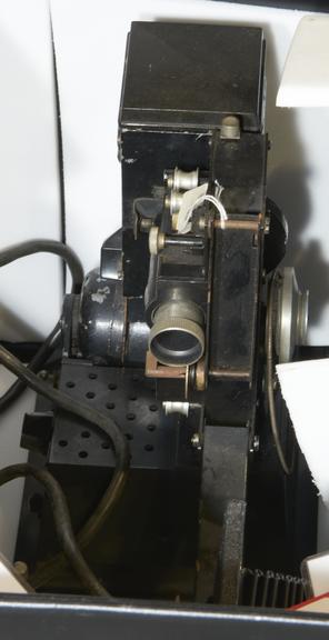 Pathescope 9.5mm projector