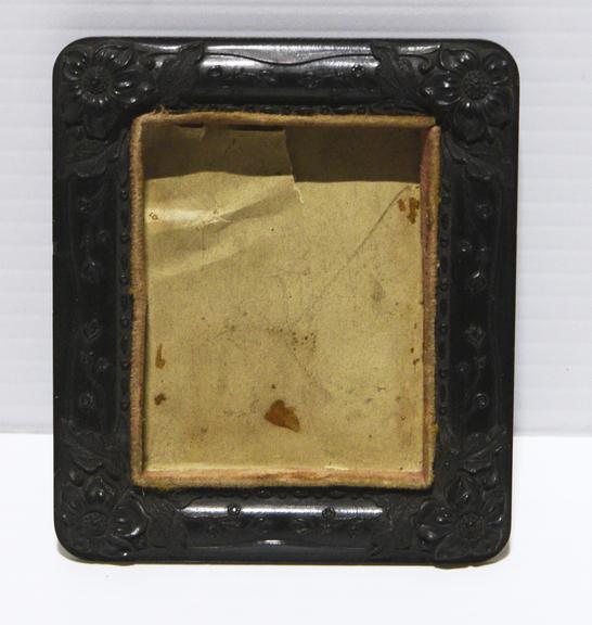 Moulded Photograph Frame, Union Case Design