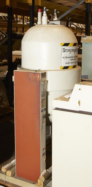 Varian CFT-20 Fourier-transform nuclear magnetic resonance spectrometer: magnet