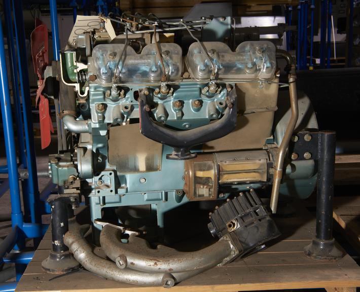 Perkins V8.510 engine, sectioned