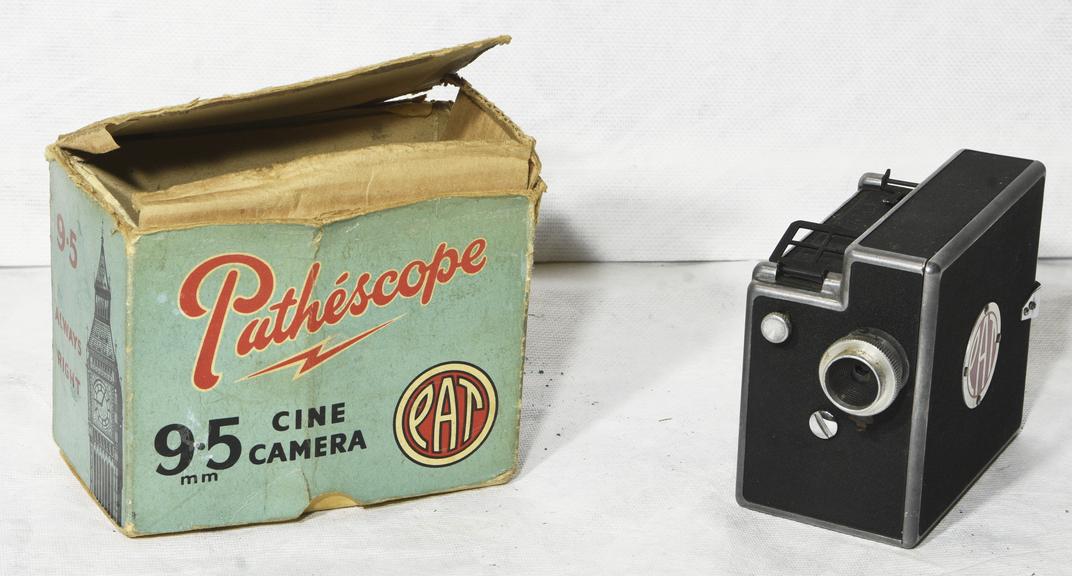 Pathescope Pat 9.5mm camera