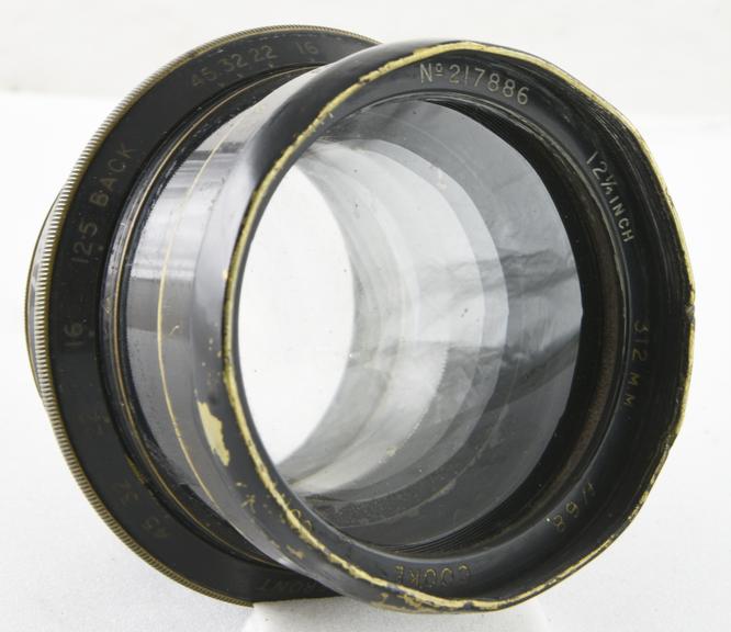 Cooke Convertible Anastigmat Lens.