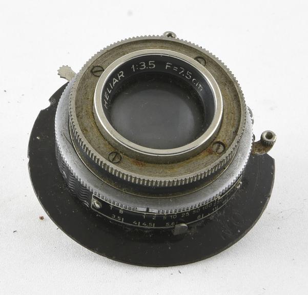 Voigtlander Heliar Lens