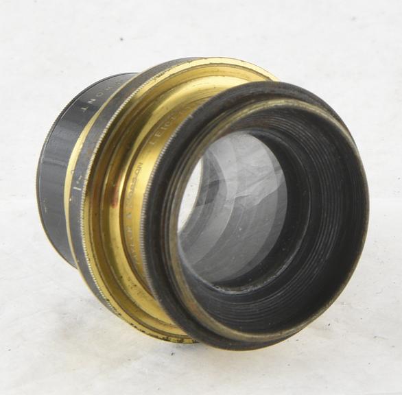 Brass mounted rapid rectilinear lens F.8 9.2 inch made to cover negatives 8 x 5 inch with a ring iris diaphragm
