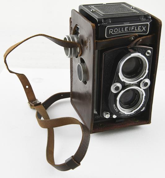 "Microcord" twin lens reflex camera in Camera Case