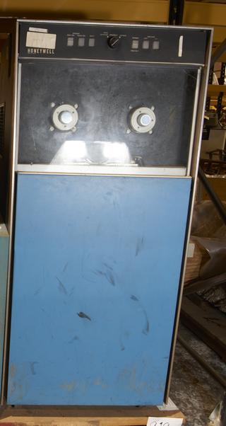 Magnetic Tape Drive Model 204B-4