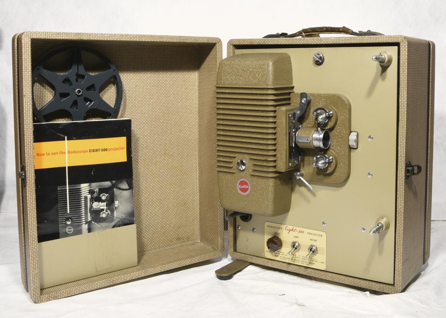 Kodascope Eight-500 projector | Science Museum Group Collection