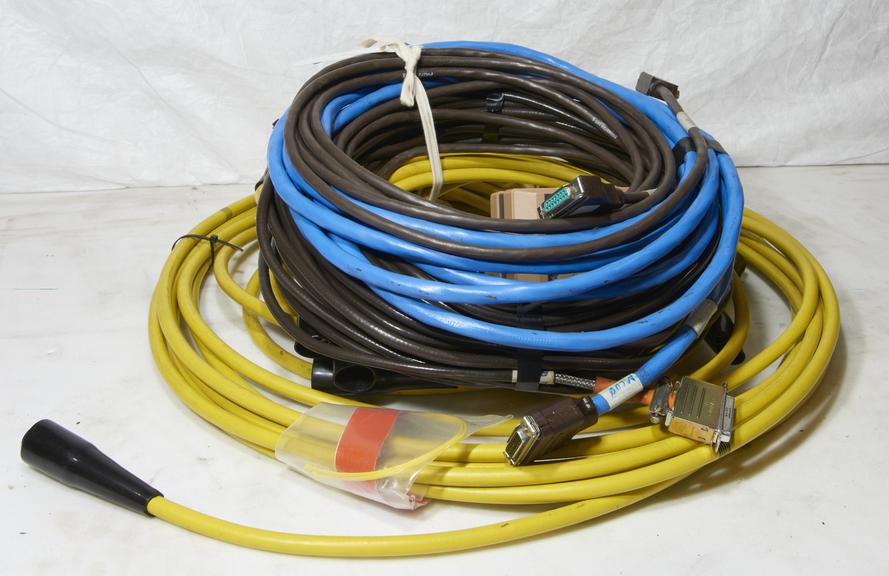 Electronic Cables