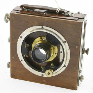 Folding bellows hand or stand camera for plates or sheet size 4 1/4" x 3 1/4"