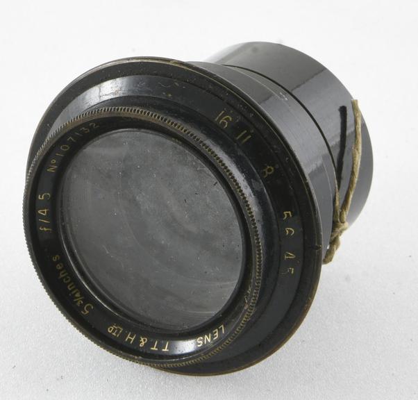 Cooke Apem Anastigmat Lens.