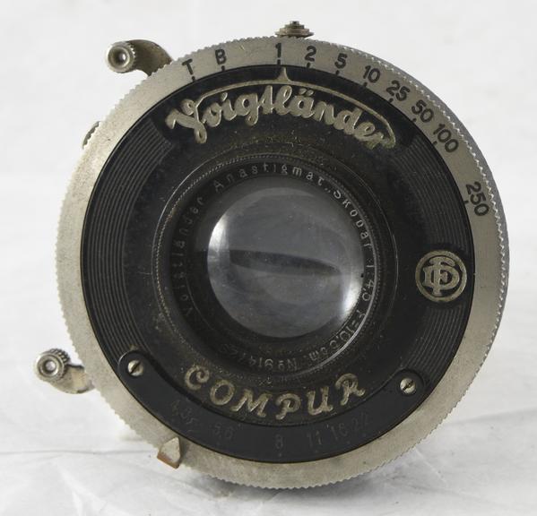 Voigtlander Anastigmat 'Skopar' Lens