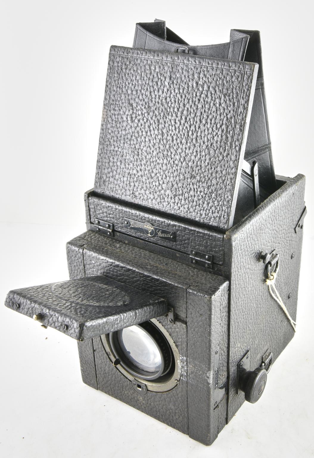 Thornton Pickard Junior Special single lens reflex camera, c 1924 ...
