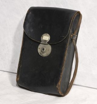 No 3 folding pocket Kodak model E4 camera case