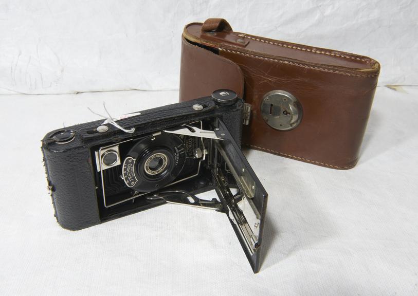 All Distance Pocket Ensign Camera