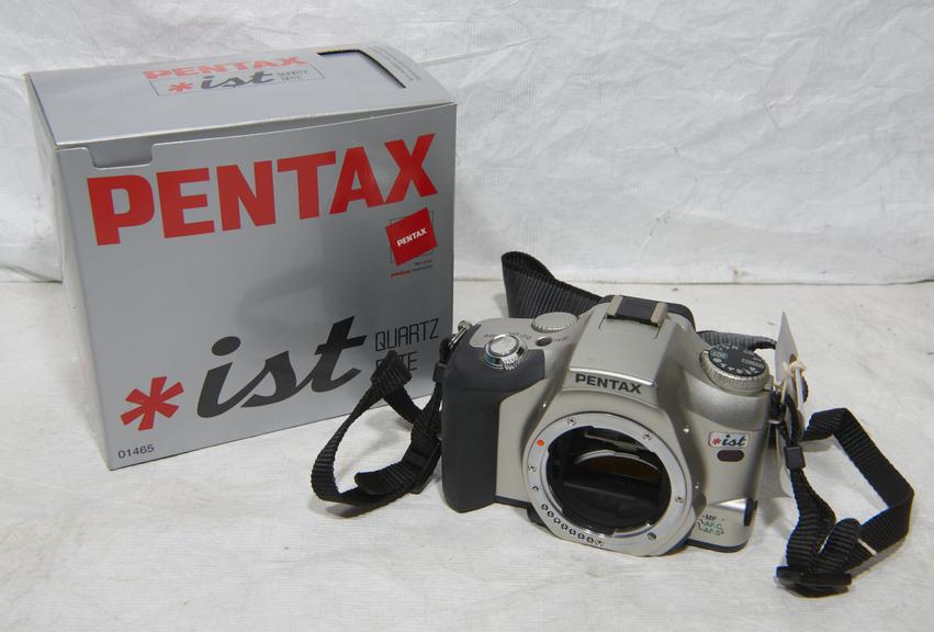 Pentax *ist Camera With Original Packaging