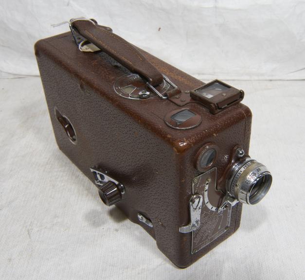 Cine Kodak Model B 16mm Camera | Science Museum Group Collection