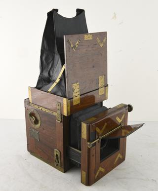 Tropical Single Lens Reflex Camera.