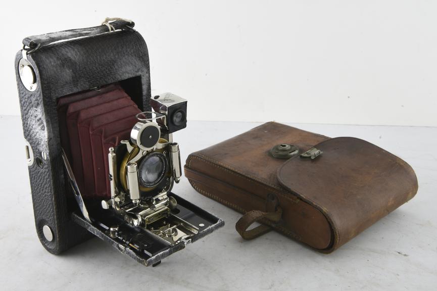 Kodak No.E4 Folding Bellows Camera.