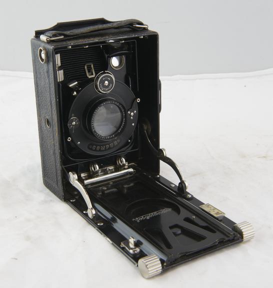 Voigtlander Bergheil Folding Camera