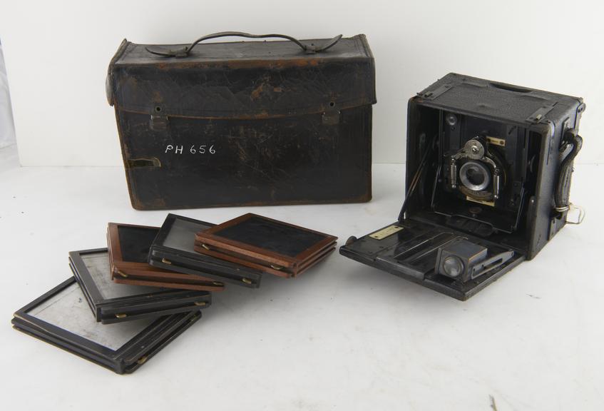 The 'Sanderson' folding bellows camera for plates or cutfilm size 3 1/4" x 4 1/4"