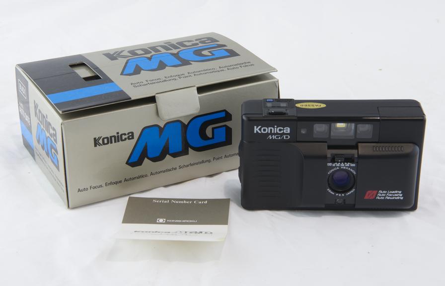 Konica MG/D 35mm automatic focusing camera no. 2552927