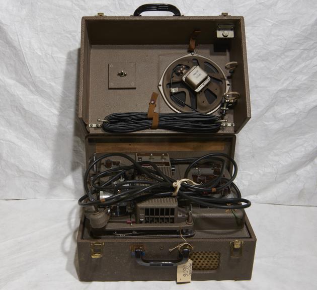 Kodak Pageant Sound Projector Model MF2