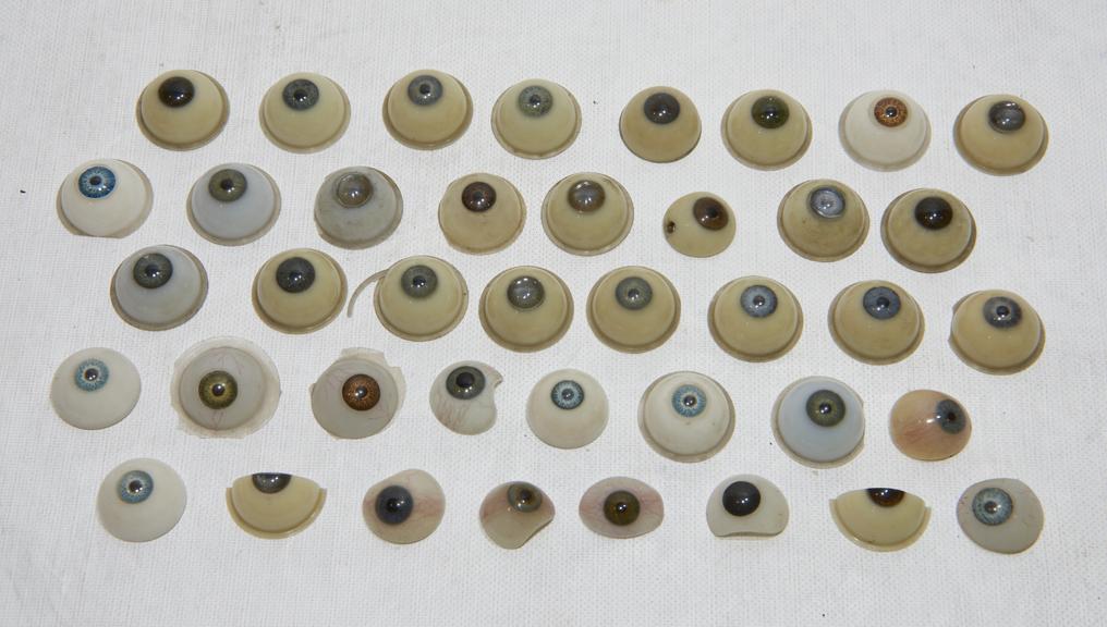 Plastic Artificial Eyes, Finished Eyes