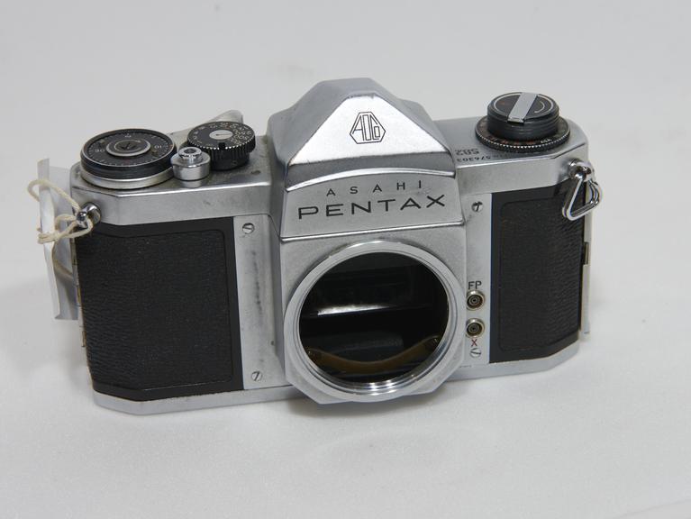 Pentax SB2 Camera
