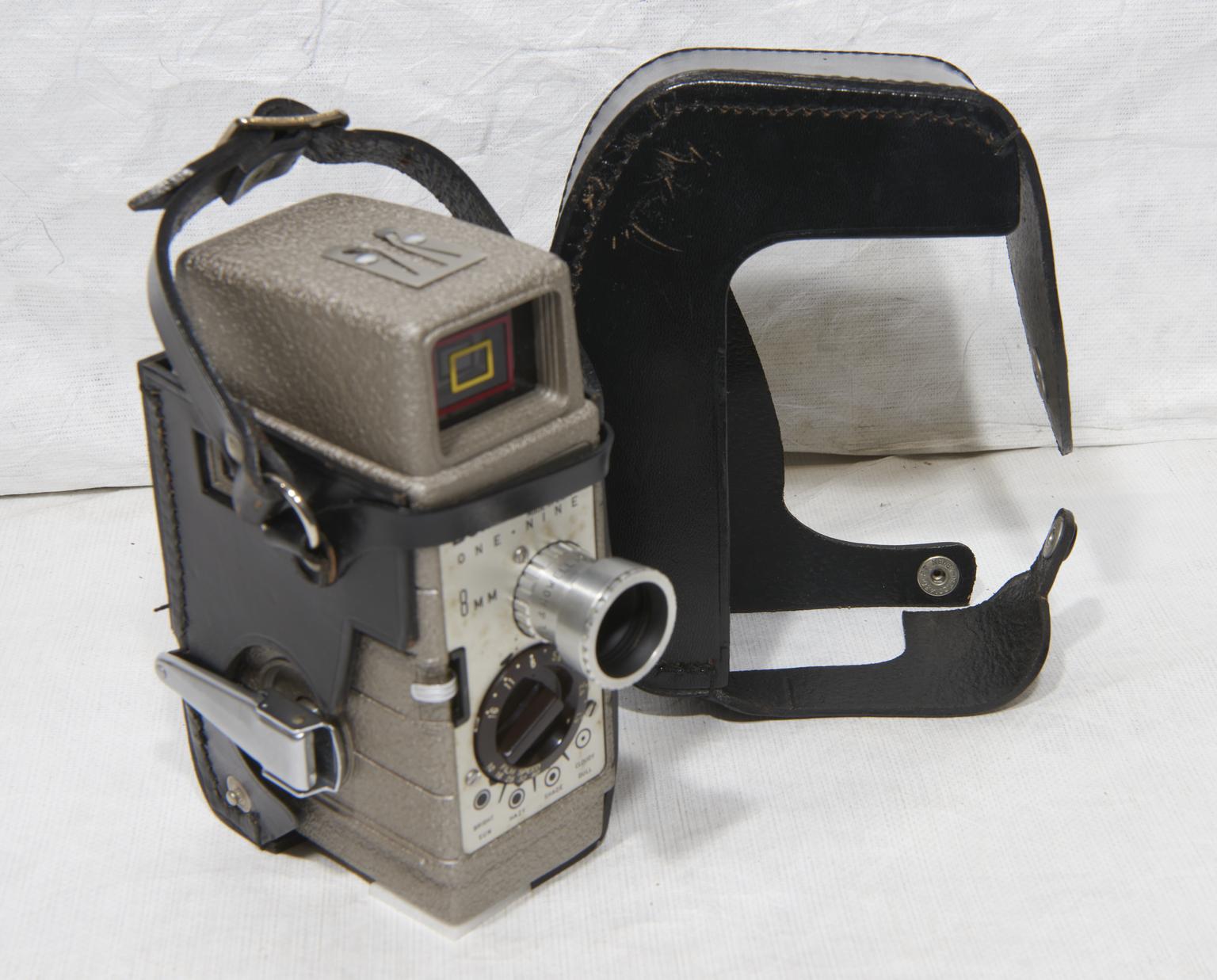 Bell & Howell ONE NINE 8mm フィルムカメラ large_smg00362096.jpg