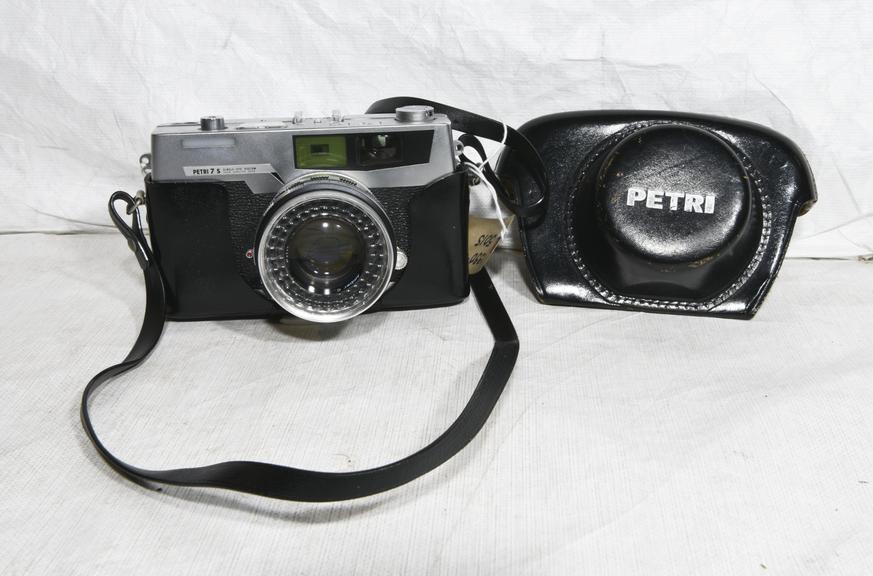 Petri 7S Camera